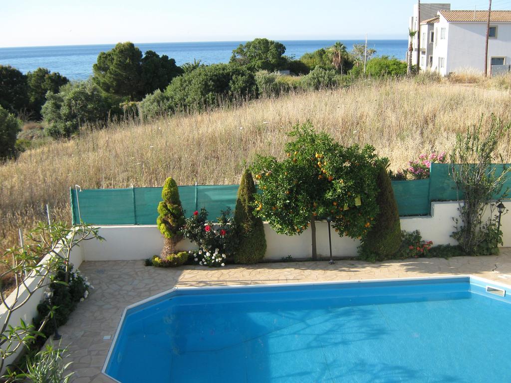 Villa Pergia Latchi Polis Værelse billede